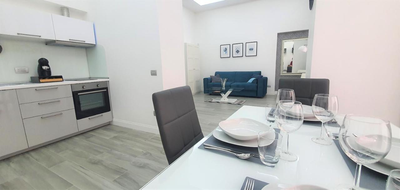 Duomo Platinum Apartments Naples Luaran gambar