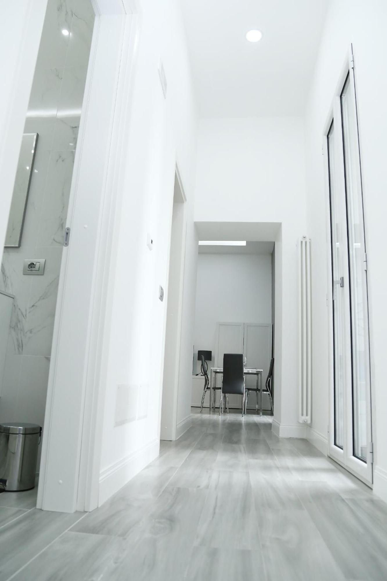Duomo Platinum Apartments Naples Bilik gambar