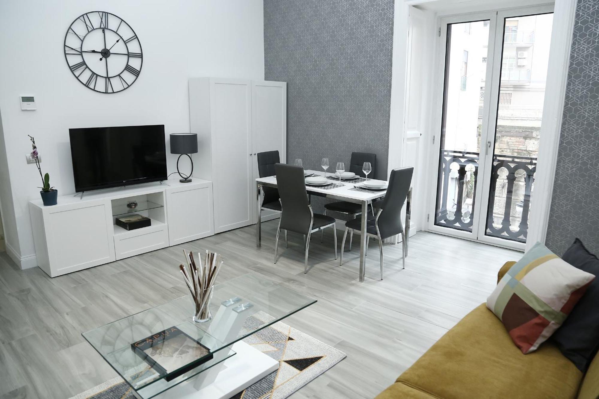 Duomo Platinum Apartments Naples Bilik gambar